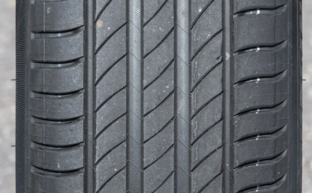 NUMMER FEM I TESTEN: Michelin Primacy 4. NUMMER FEM I TESTEN: Michelin Primacy 4.