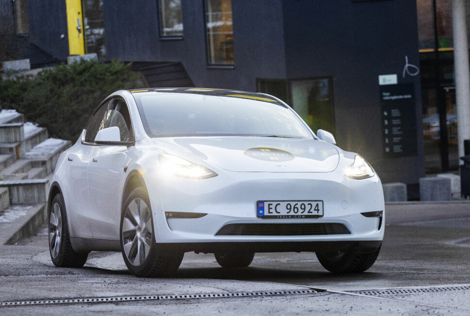DYRERE STORSELGER: Tesla Model Y, Norges mest solgte bil i september i år, vil stige med 27.613–48.988 kroner, gitt at alt annet er likt.