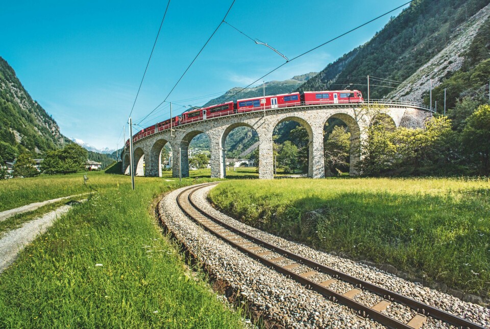 BRUSIO: Togturen Bernina Express til Italia.