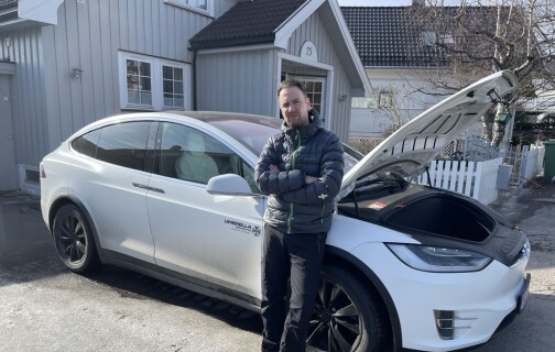 Fikk rusttrøbbel etter 10 måneder – Tesla avviser alt ansvar