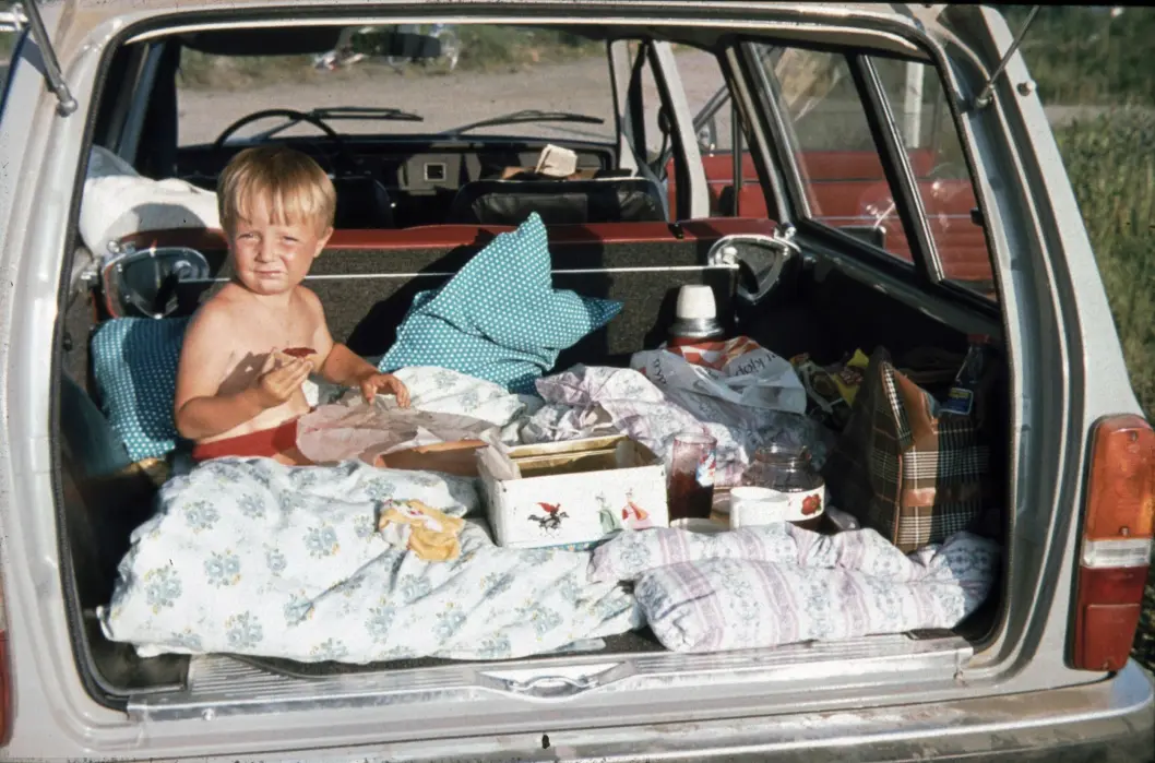 <span class="font-weight-bold" data-lab-font_weight_desktop="font-weight-bold">MOBIL KANTINE:</span> Leif Ole Walle vet hva det vil si å vokse opp i Volvo. Her som ung, sulten, livsnytende mann. <span class="font-weight-bold" data-lab-font_weight_desktop="font-weight-bold">MOBIL KANTINE:</span> Leif Ole Walle vet hva det vil si å vokse opp i Volvo. Her som ung, sulten, livsnytende mann.