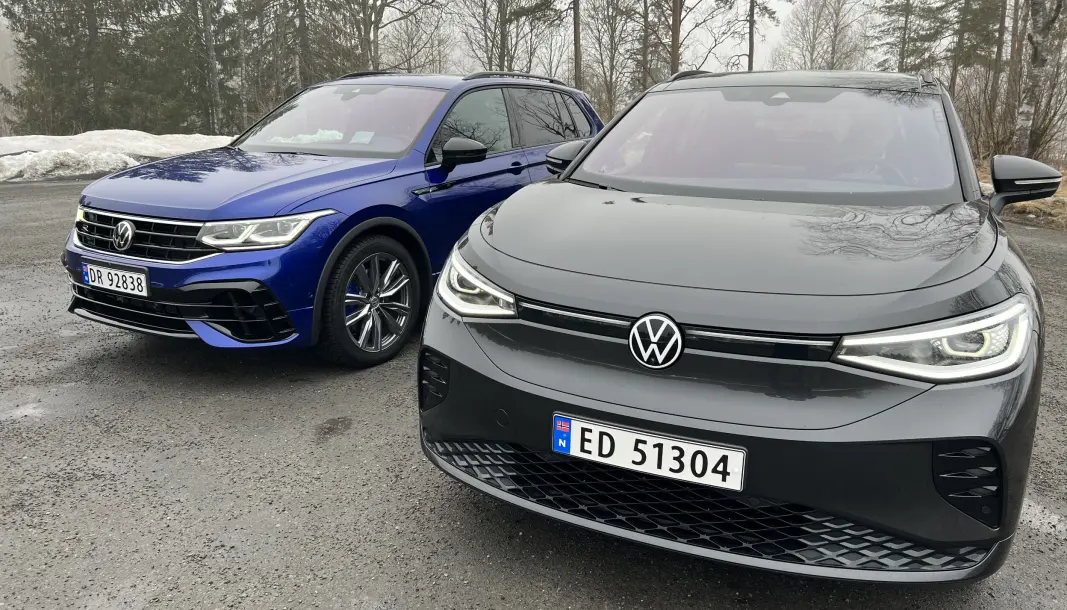 FORSKJELL: En bensindrevet VW Tiguan (t.v.) og en elektrisk VW ID.4 har høyst ulike årlige utgifter. FORSKJELL: En bensindrevet VW Tiguan (t.v.) og en elektrisk VW ID.4 har høyst ulike årlige utgifter.