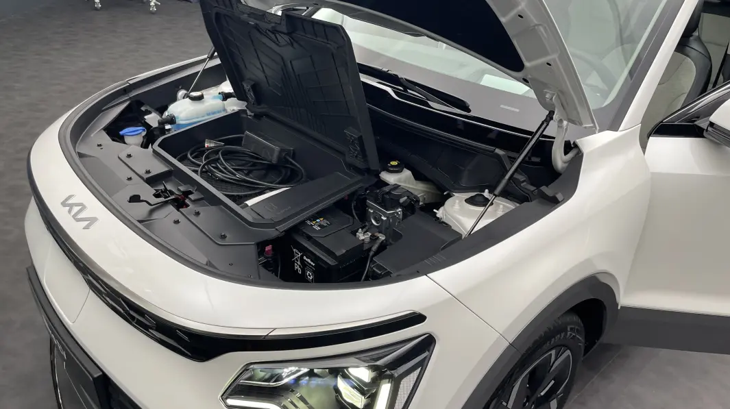 <span class="font-weight-bold" data-lab-font_weight_desktop="font-weight-bold">FYLL OPP:</span> Niro EV har et bagasjerom på 475 liter, pluss 20 liter frunk. De to hybrid-variantene har noe mindre plass. <span class="font-weight-bold" data-lab-font_weight_desktop="font-weight-bold">FYLL OPP:</span> Niro EV har et bagasjerom på 475 liter, pluss 20 liter frunk. De to hybrid-variantene har noe mindre plass.