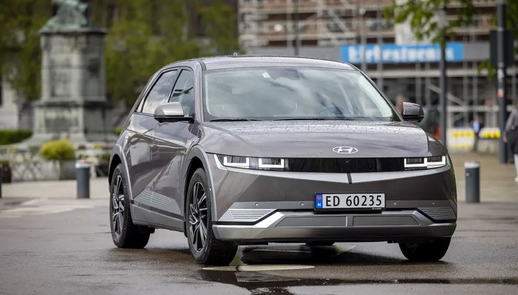 FORBEDRINGER: 2023-modellen av Ioniq 5 får et lite løft, men en viktig forbedring gjelder umiddelbart. FORBEDRINGER: 2023-modellen av Ioniq 5 får et lite løft, men en viktig forbedring gjelder umiddelbart.