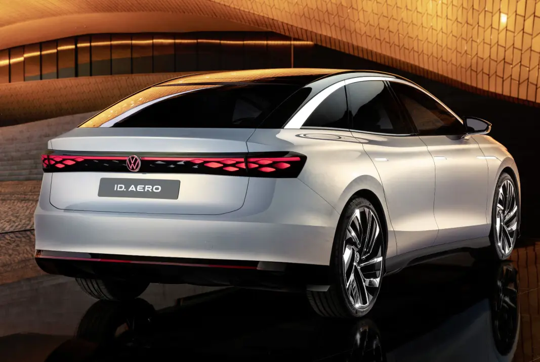 <span class="font-weight-bold" data-lab-font_weight_desktop="font-weight-bold">KONSEPTFARGE: </span>ID. Aero blir presentert i fargen Polar Light Metallic, men detaljer om fargepaletten er langt unna. <span class="font-weight-bold" data-lab-font_weight_desktop="font-weight-bold">KONSEPTFARGE: </span>ID. Aero blir presentert i fargen Polar Light Metallic, men detaljer om fargepaletten er langt unna.
