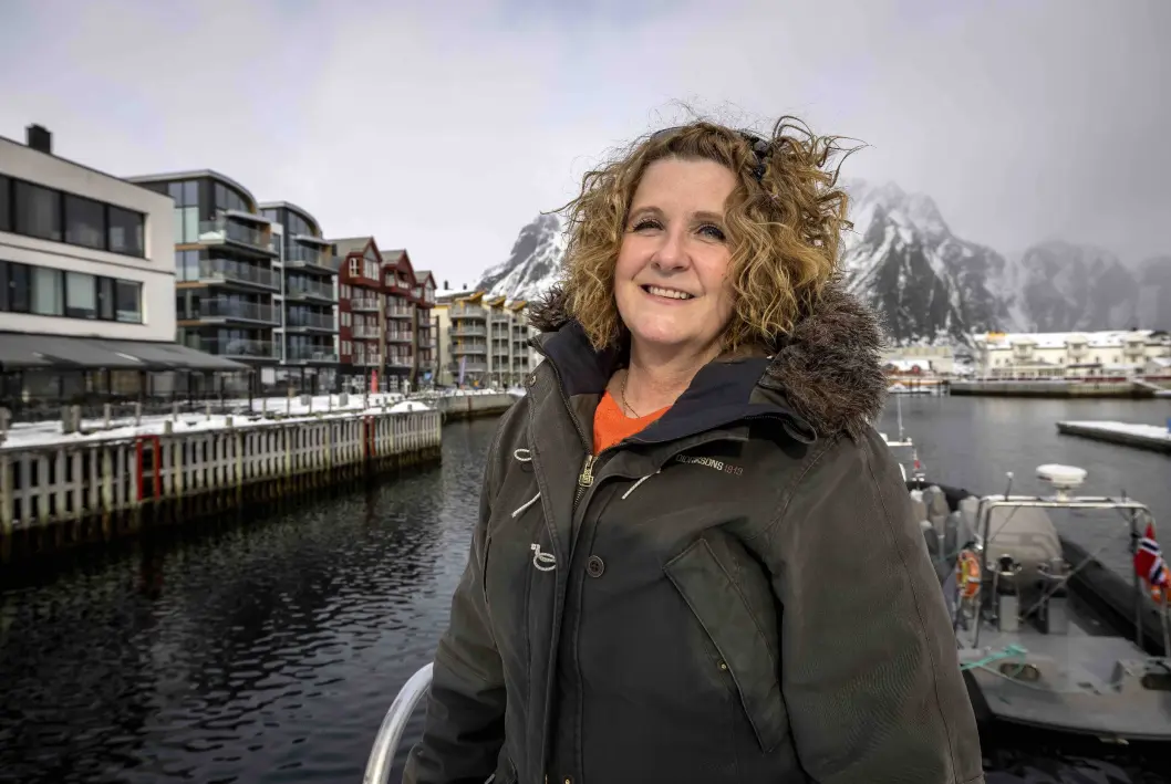 <span class="font-weight-bold" data-lab-font_weight_desktop="font-weight-bold">DET TOTALE BILDET:</span> – Mange turister kommer hit med bil, men vi har ikke en infrastruktur som er tilpasset behovet midt på sommeren, sier Line Samuelsen i Destination Lofoten. <span class="font-weight-bold" data-lab-font_weight_desktop="font-weight-bold">DET TOTALE BILDET:</span> – Mange turister kommer hit med bil, men vi har ikke en infrastruktur som er tilpasset behovet midt på sommeren, sier Line Samuelsen i Destination Lofoten.