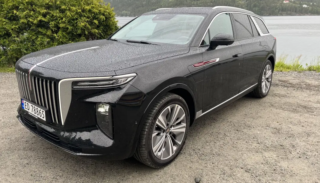 DU STORE KINESER: Markedets største elbil (med unntak av ombygde varebiler), Hongqi E-HS9, har en meget karakteristisk front. DU STORE KINESER: Markedets største elbil (med unntak av ombygde varebiler), Hongqi E-HS9, har en meget karakteristisk front.