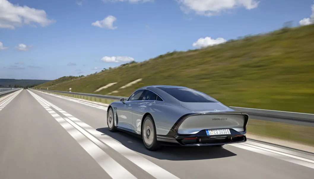 <span class=" font-weight-bold" data-lab-font_weight_desktop="font-weight-bold">SKJØNNHET? </span>Mercedes kaller dette den ultimate kombinasjonen av skjønnhet og teknologi. Vi er nok mest enig i det med teknologien. Men bilen imponerer mer i virkeligheten enn på bilder. <span class=" font-weight-bold" data-lab-font_weight_desktop="font-weight-bold">SKJØNNHET? </span>Mercedes kaller dette den ultimate kombinasjonen av skjønnhet og teknologi. Vi er nok mest enig i det med teknologien. Men bilen imponerer mer i virkeligheten enn på bilder.