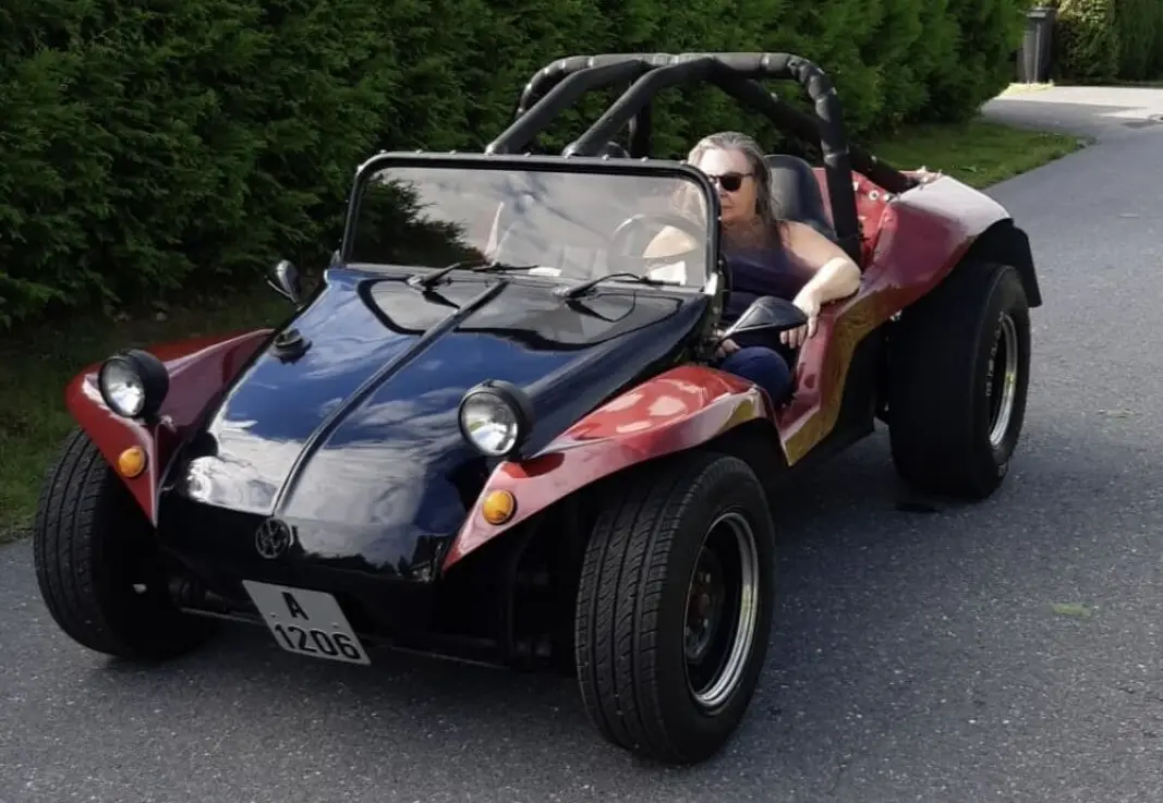<span class="font-weight-bold" data-lab-font_weight_desktop="font-weight-bold">RAKETT: </span>Sol Ringnes’ småbøllete Beach Buggy har nesten sitteplass som i en Boble. <span class="font-weight-bold" data-lab-font_weight_desktop="font-weight-bold">RAKETT: </span>Sol Ringnes’ småbøllete Beach Buggy har nesten sitteplass som i en Boble.