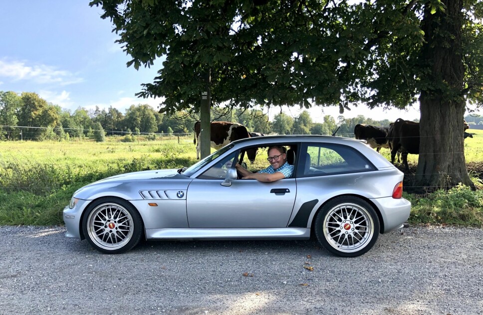 FORMSPREK: Oslo-mannen Nils Erik Werenskiold har holdt ut med BMW Z3 Coupé i 12 år på grunn av rå ytelser og enda råere former.