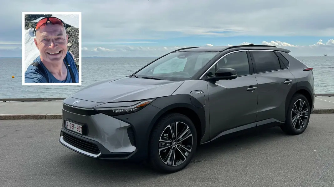 VENTER OG VENTER: Bjørn Tveiten (innfelt) er en av mange som venter på Toyotas nye elbil Toyota bZ4X. VENTER OG VENTER: Bjørn Tveiten (innfelt) er en av mange som venter på Toyotas nye elbil Toyota bZ4X.