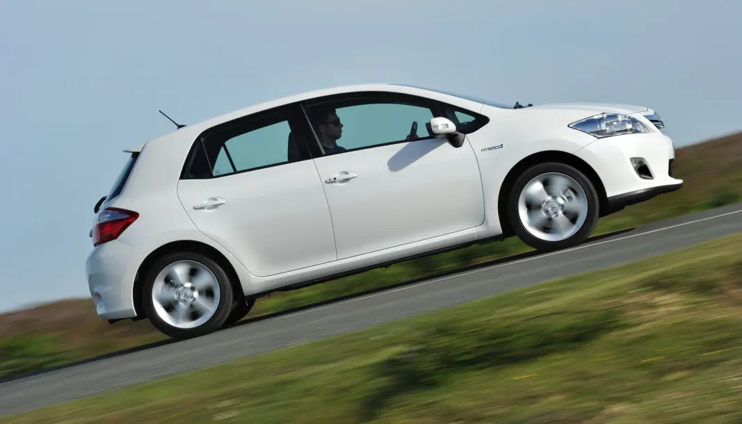 2009-MODELL: Rustskaden oppsto på en Toyota Auris fra 2009. 2009-MODELL: Rustskaden oppsto på en Toyota Auris fra 2009.