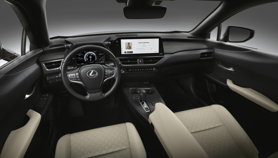 KVALITET: Lexus UX oppleves som den mest luksuriøse i i denne klassen, et lite hakk over Mercedes EQA.