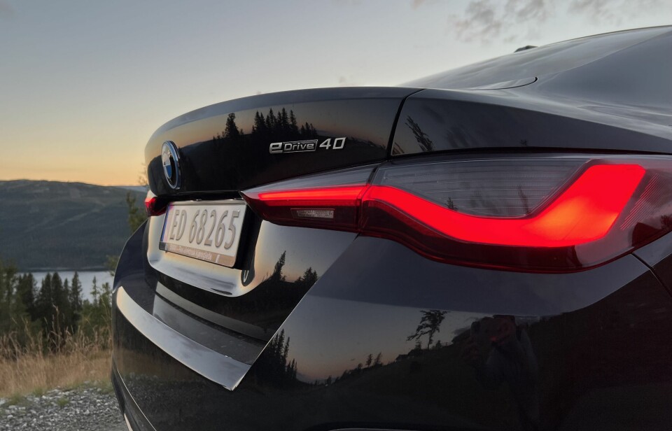 BEGEISTRER: BMW i4 eDrive40 er en modell som fortjener flere nybilkjøperes oppmerksomhet.