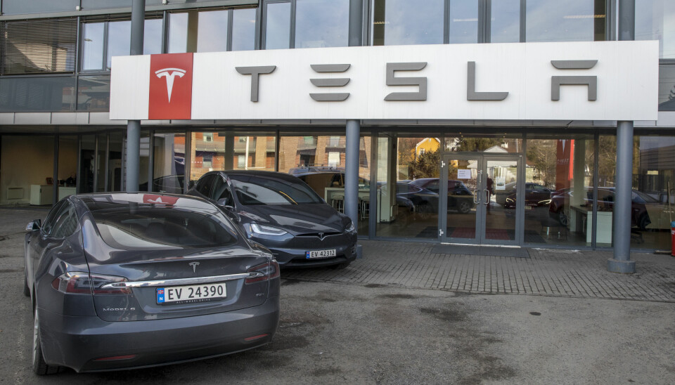 TRAKK TILBUDET: Uten forvarsel trakk Tesla innbyttetilbudet. Bildet viser ett av Teslas utsalg i Oslo.