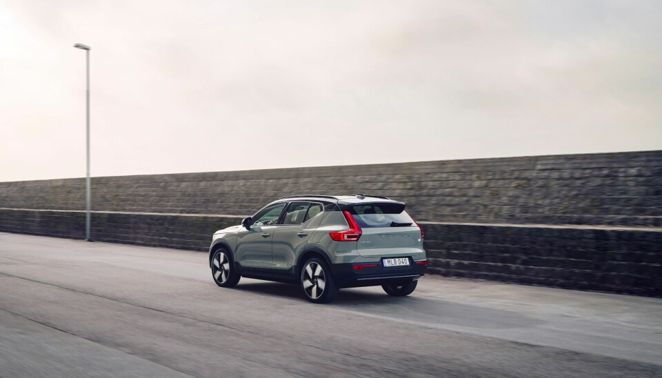 STIL: Volvo er opplagt fornøyd med utseendet på XC40, lansert som en framtidig klassiker av oss i Motor, og det blir bortimot umulig å se forskjell på den nye modellen med bedre rekkevidde og bakhjulsdrift.