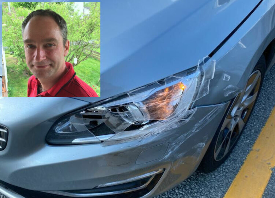 LITEN SKADE, LANG VENTETID: Frontlykten og forskjermen ble skadet på bilen til Edward Olafsen