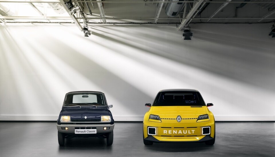BRED SATSING: Gammel og ny Renault 5.