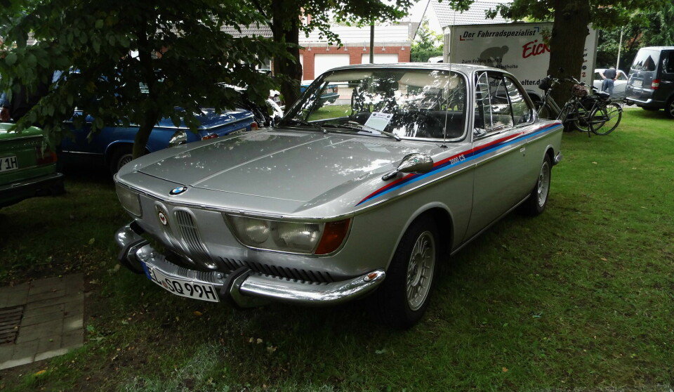 KLASSIKER: BMW 2000 CS fra 1970, en av bilene fra første runde med «Neue Klasse».