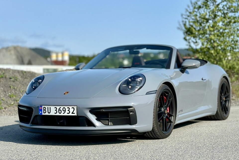IKONISK: I 2023 er det 60 år siden Porsche lanserte 911. Og linjene er umiskjennelige.