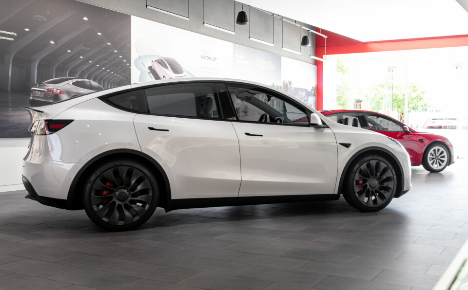 EN AV FIRE: Tesla Model Y fortsetter sin dominans i det norske nybilmarkedet.