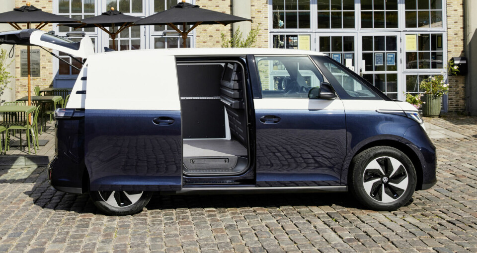 NYE FORDELER: Eier man en modell som denne – varebilen Volkswagen ID. Buzz Cargo – kan det bli billigere å passere bomringer.