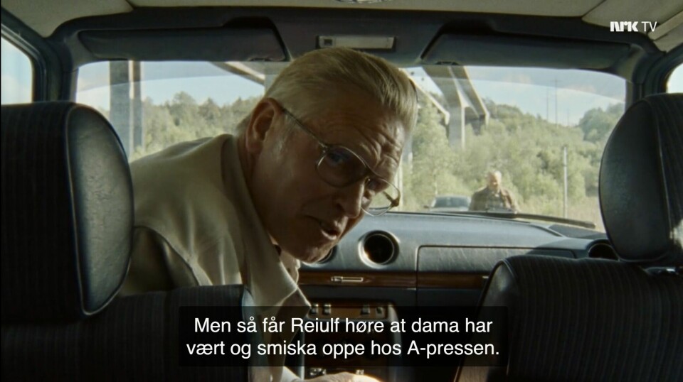 INTERIØRSTIL: Skuespiller Trond Espen Seim fikk ratte Alexander Nygårds private Mercedes 230TE under filmopptakene.
