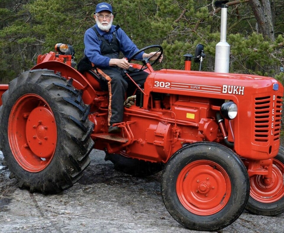 FJELLGEIT: Danske Bukh er én av fire ulike traktorer i Tor Larsens samling.