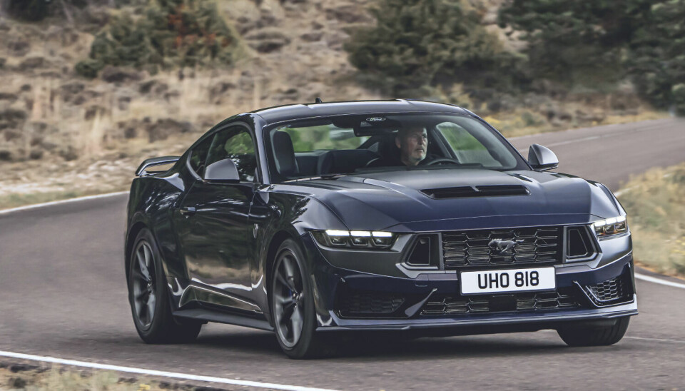 NY GENERASJON: Fords sjuende generasjon Mustang blir å finne i de norske prislistene, og den er så definitivt ikke elektrisk.