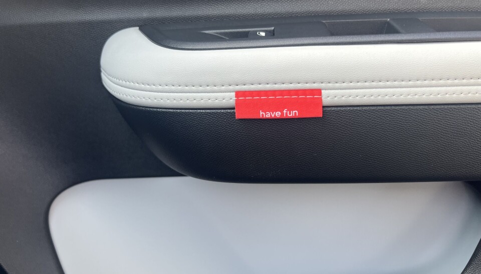 <span data-lab-font_weight="font-weight-bold" class="font-weight-bold m-font-weight-bold">MORO, NEI ...:</span> Dette er ikke bilen som inspirerer bilentusiastene. Den er verken spesielt rask eller kjøreglad.