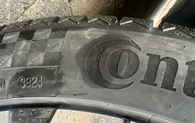 Sjekk om dekkene har gått ut på dato